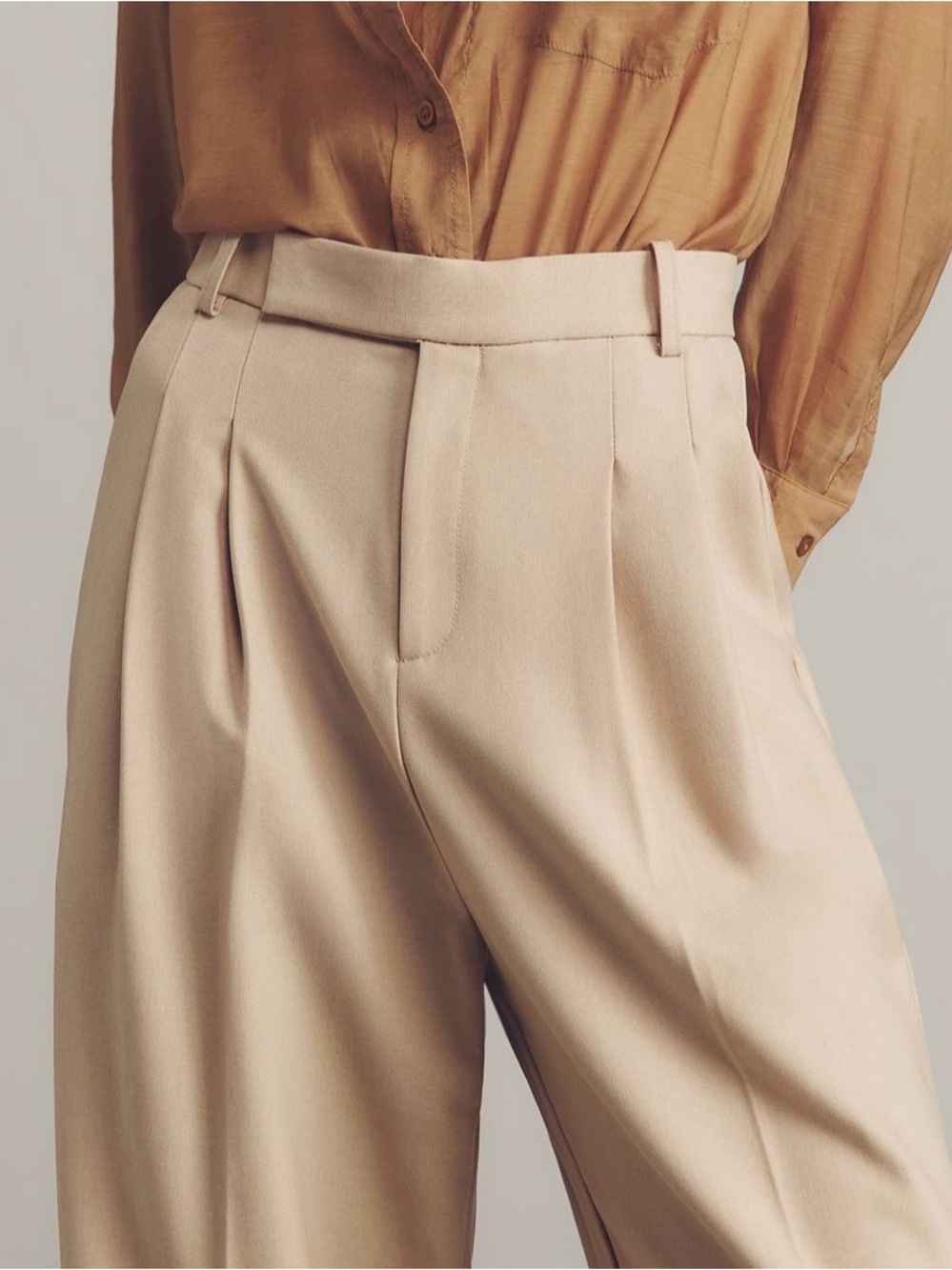 Women’s Moon River Pleated Trousers in Light Beige